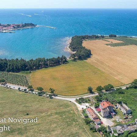 Apartments Mijat Novigrad  Екстер'єр фото